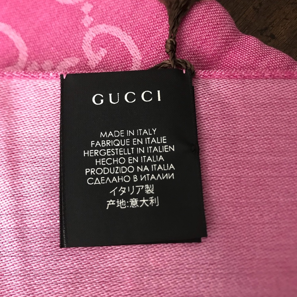 🎊5 ⭐️HP/RESTOCKED/JUST IN🎊Luxurious Gucci Scarf - Picture 3 of 6